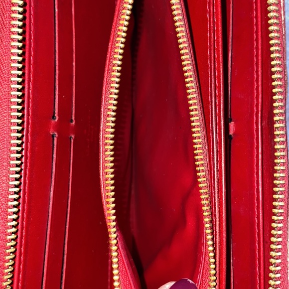 #149 LV Long Wallet Vernis - Picture 15 of 16